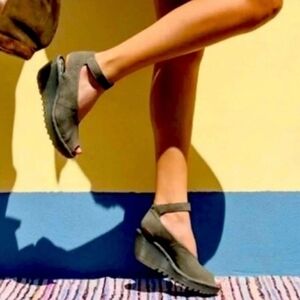 Fly London Yala Trendy Ankle Strap Wedges